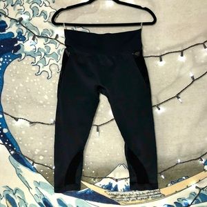 🌊 Forever 21 Yoga Leggings w/See-Through Mesh L